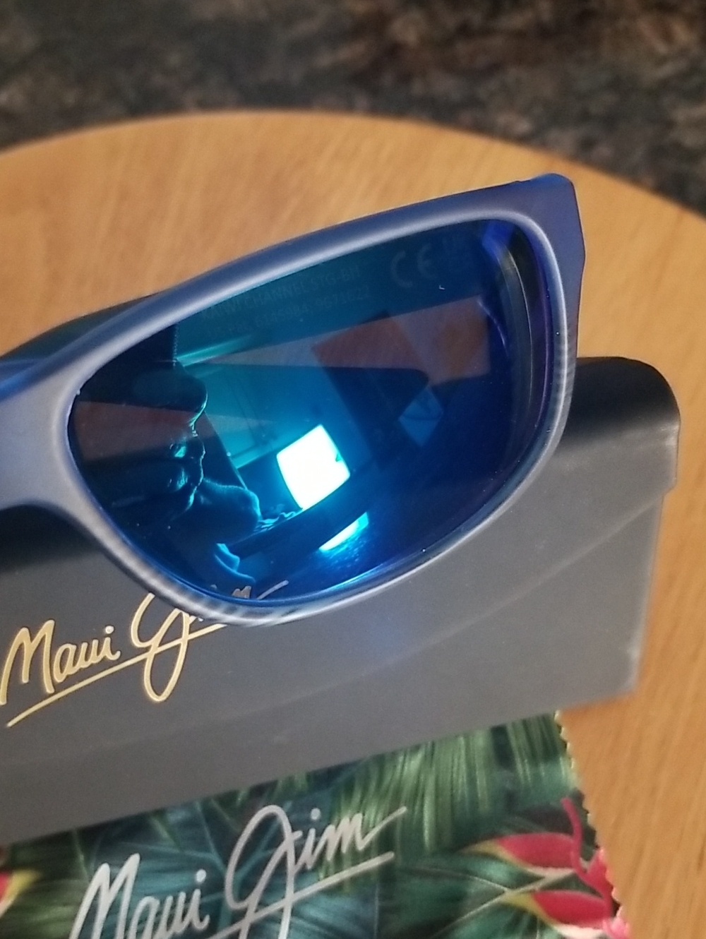 Maui Jim Kaiwi Channel Polarized Wrap Sunglasses - Picture 7 of 16